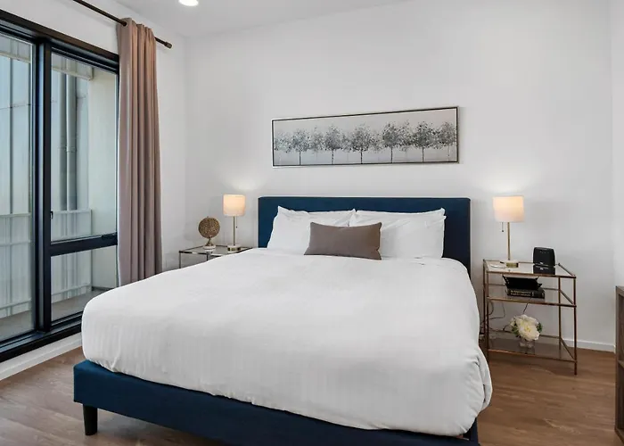 Gulch Located With 4 Beds, Pool, Private Patio And Secure Parking