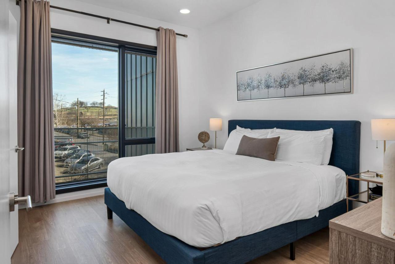 Gulch Located With 4 Beds, Pool, Private Patio And Secure Parking * Nashville